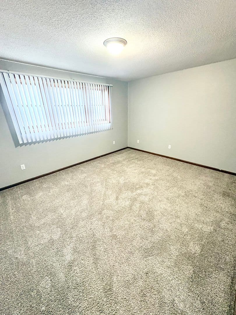Omaha Apartment: 11766 Wakeley Plz