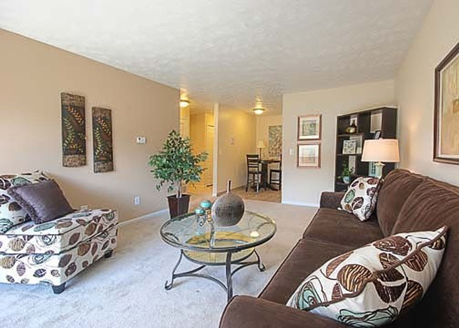 Omaha Apartment: 950 S 69th Street