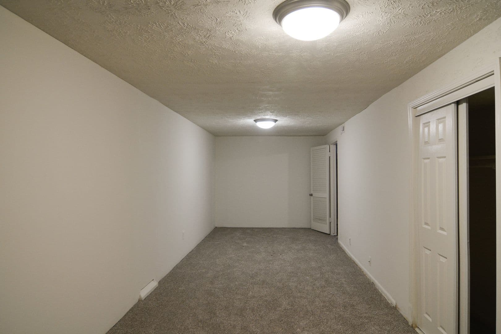 Omaha Apartment: 8500 Ohern