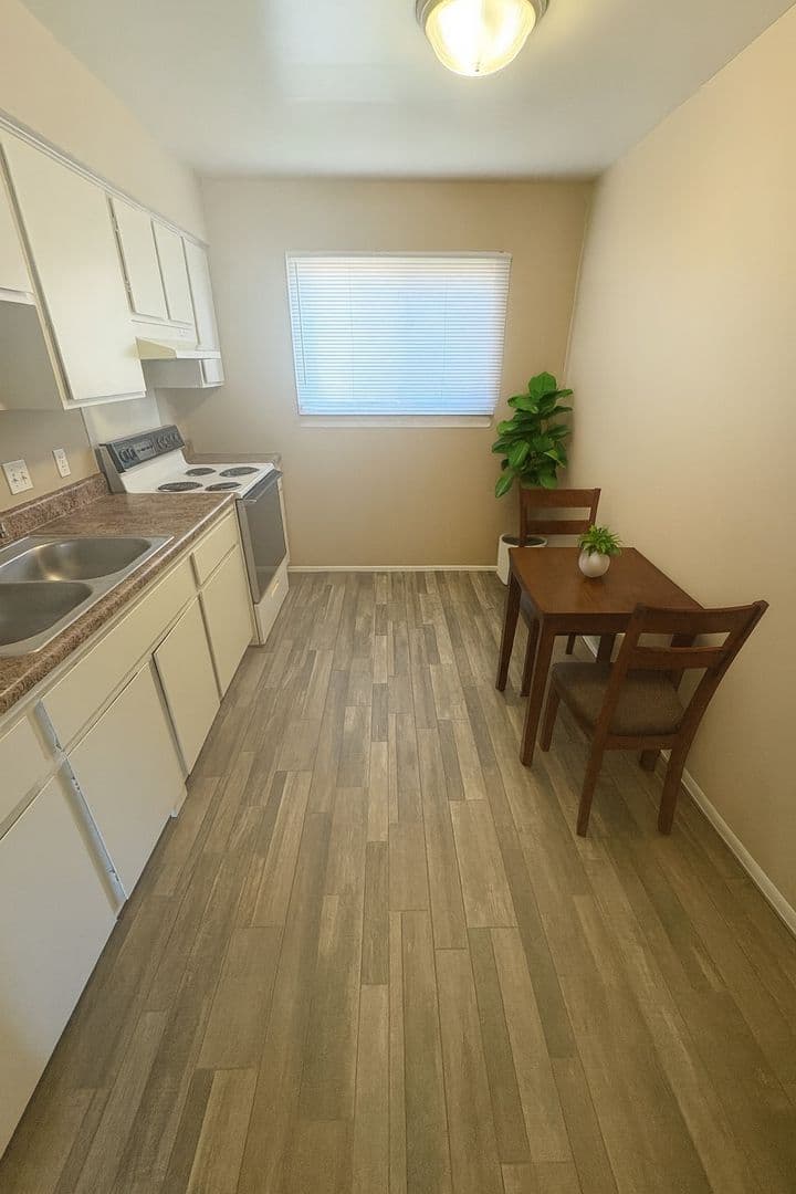 Omaha Apartment: 2306 Village Court