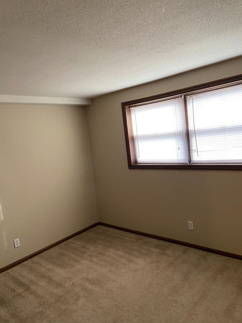 Omaha Apartment: 11766 Wakeley Plz