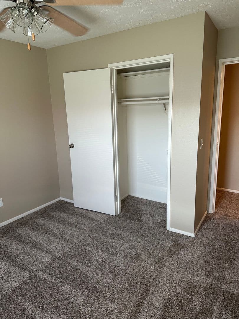 Omaha Apartment: 5344 S 99th Street