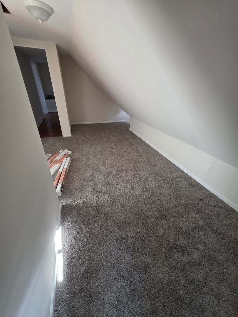 Abington Apartment: 1858 Guernsey Ave