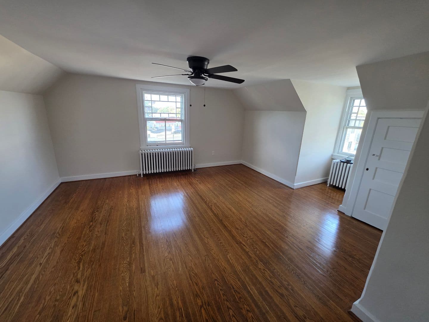 Abington Apartment: 1858 Guernsey Ave