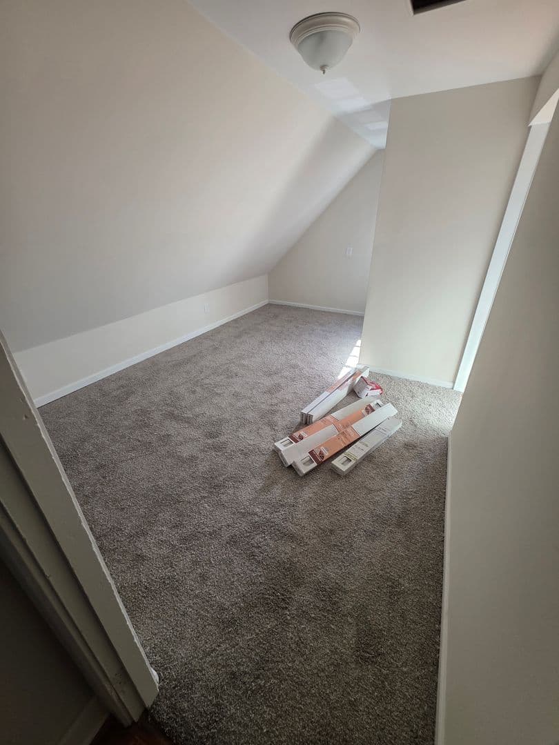 Abington Apartment: 1858 Guernsey Ave