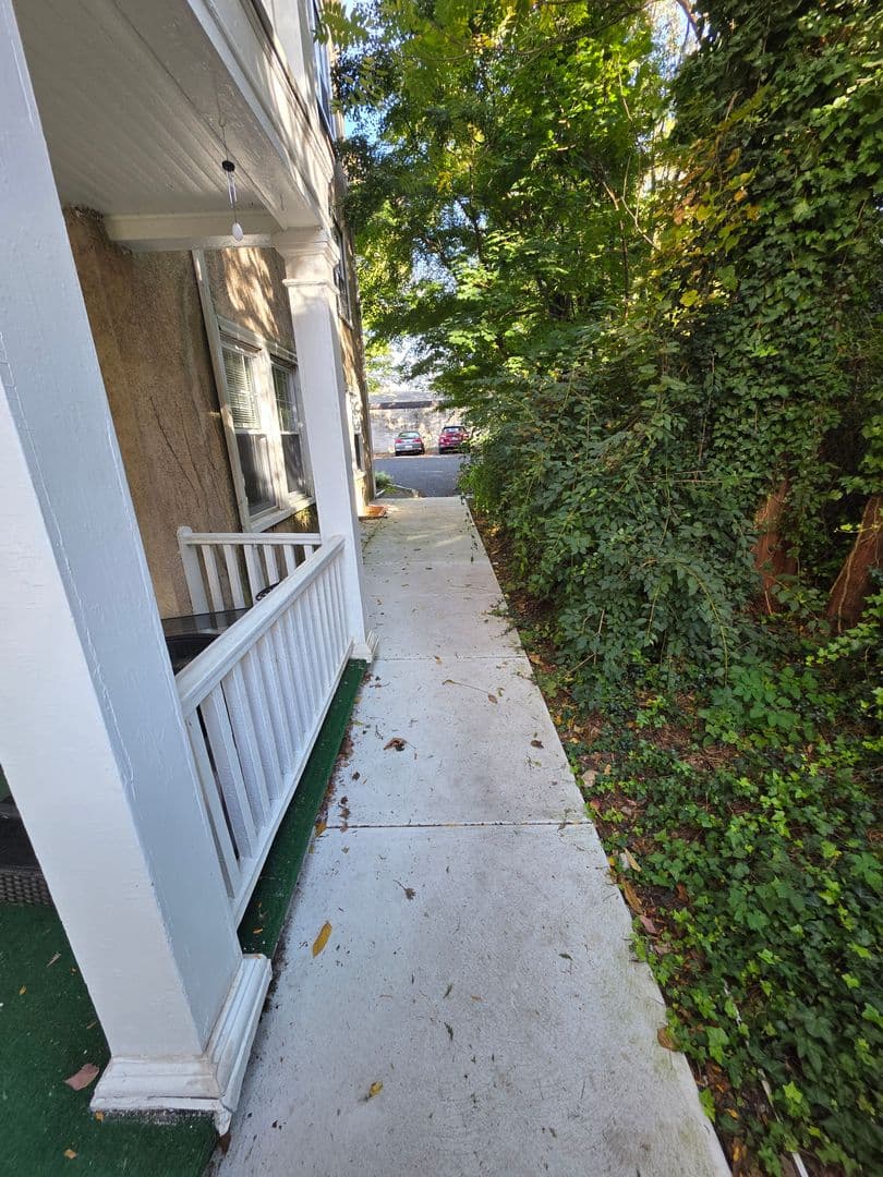 Jenkintown Apartment: 410 Linden Street