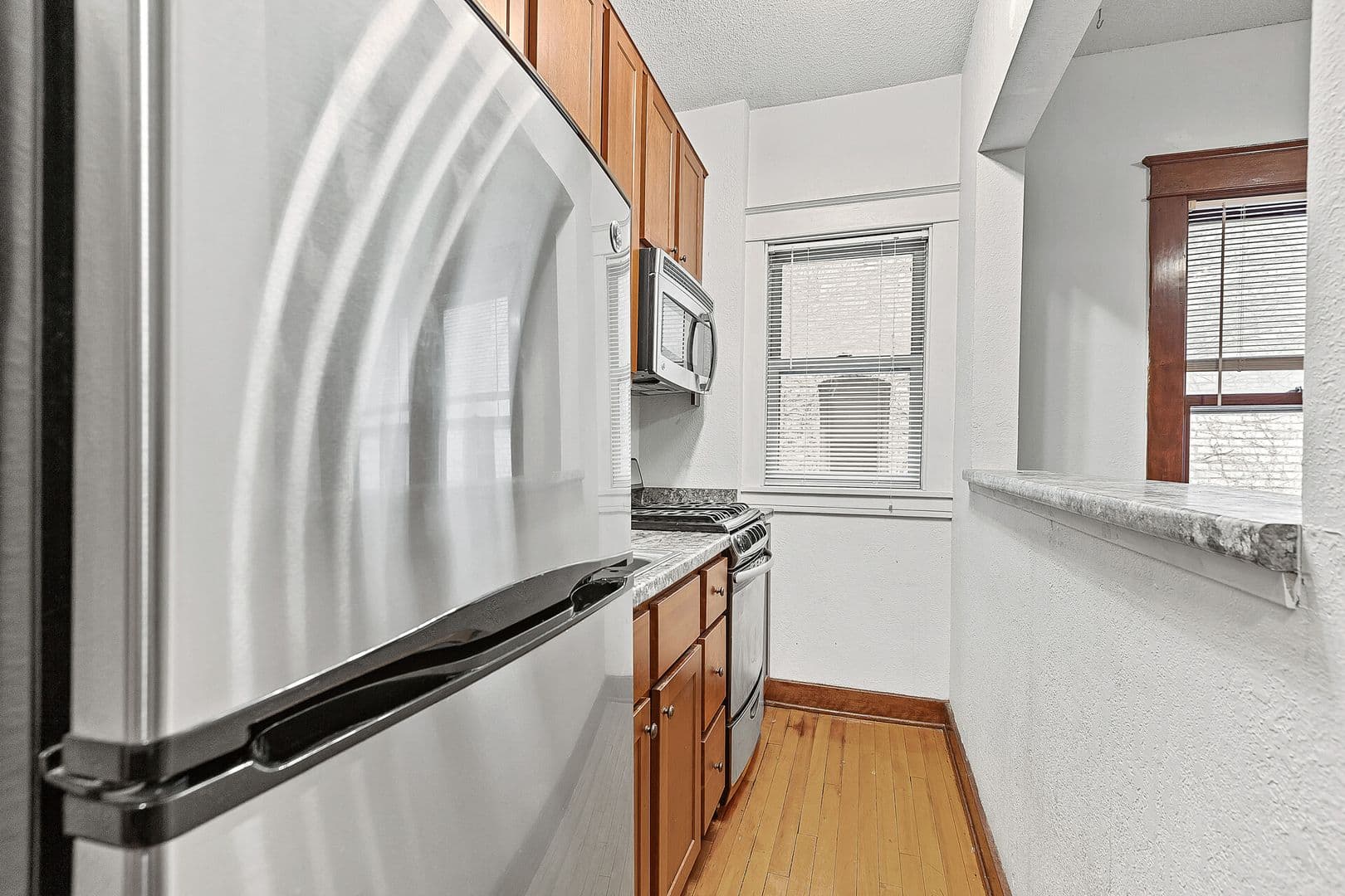 Minneapolis Apartment: 127 W Grant St