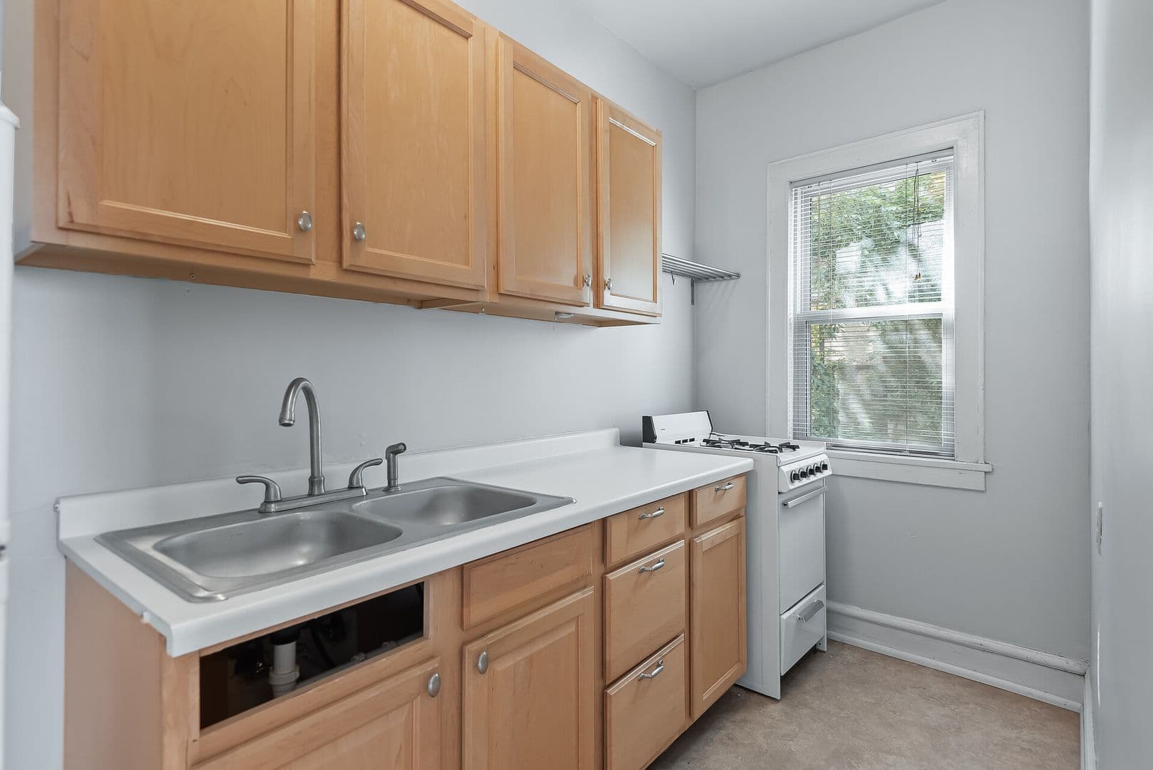 Minneapolis Apartment: 214 Oak Grove St