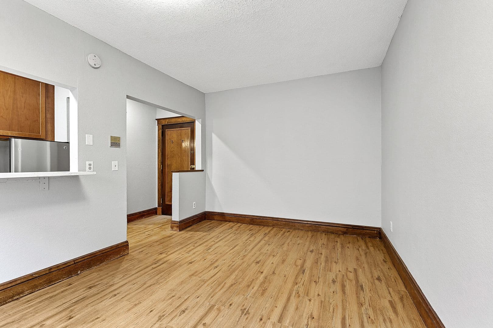 Minneapolis Apartment: 127 W Grant St