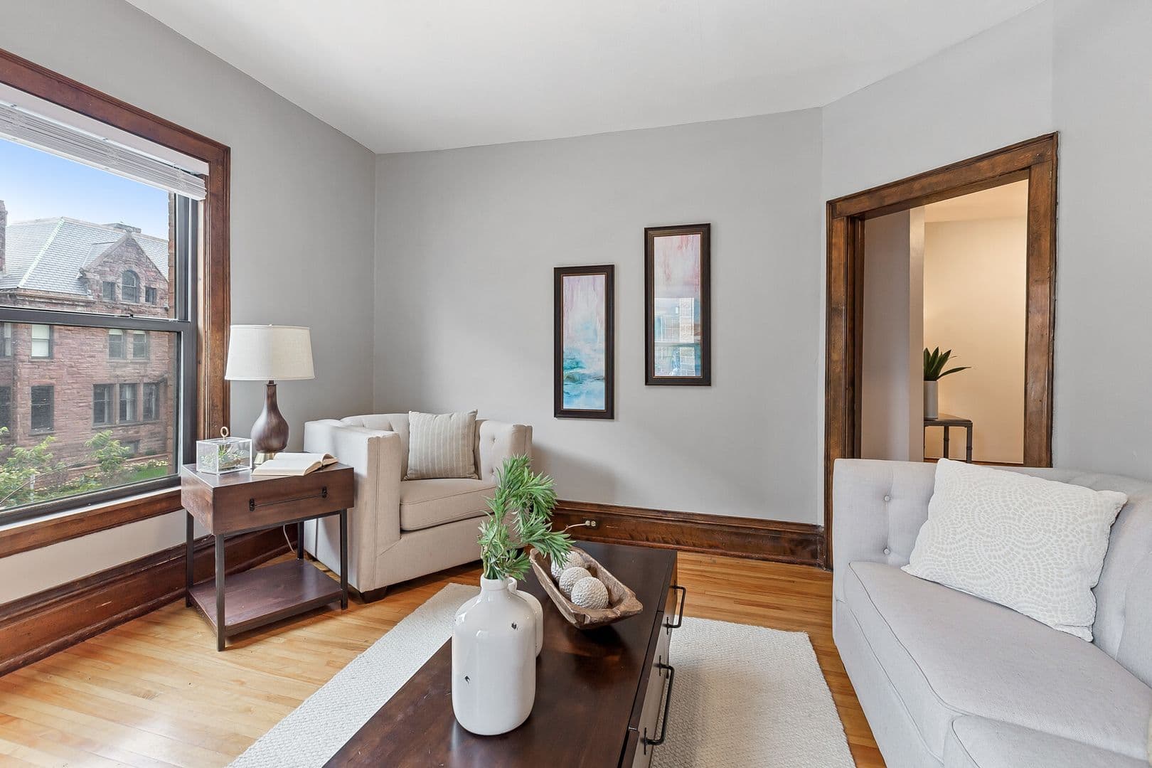 Minneapolis Apartment: 32 Spruce Pl