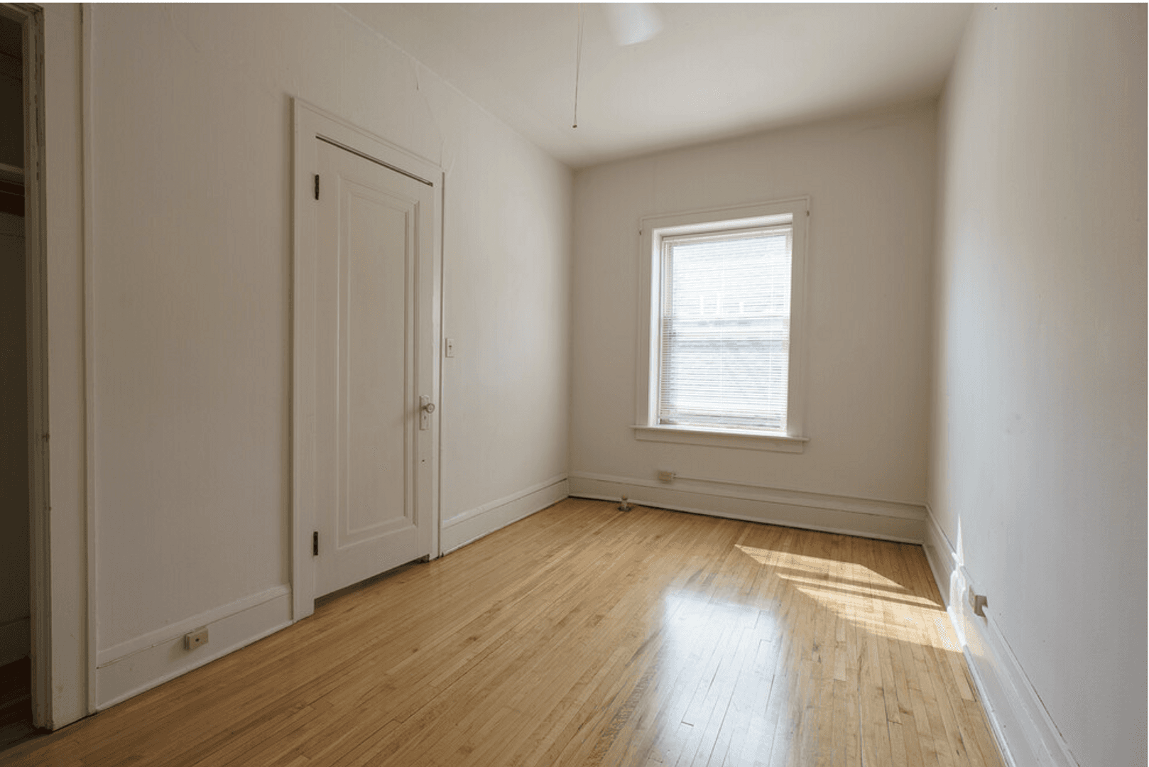 Minneapolis Apartment: 2400 Harriet Ave