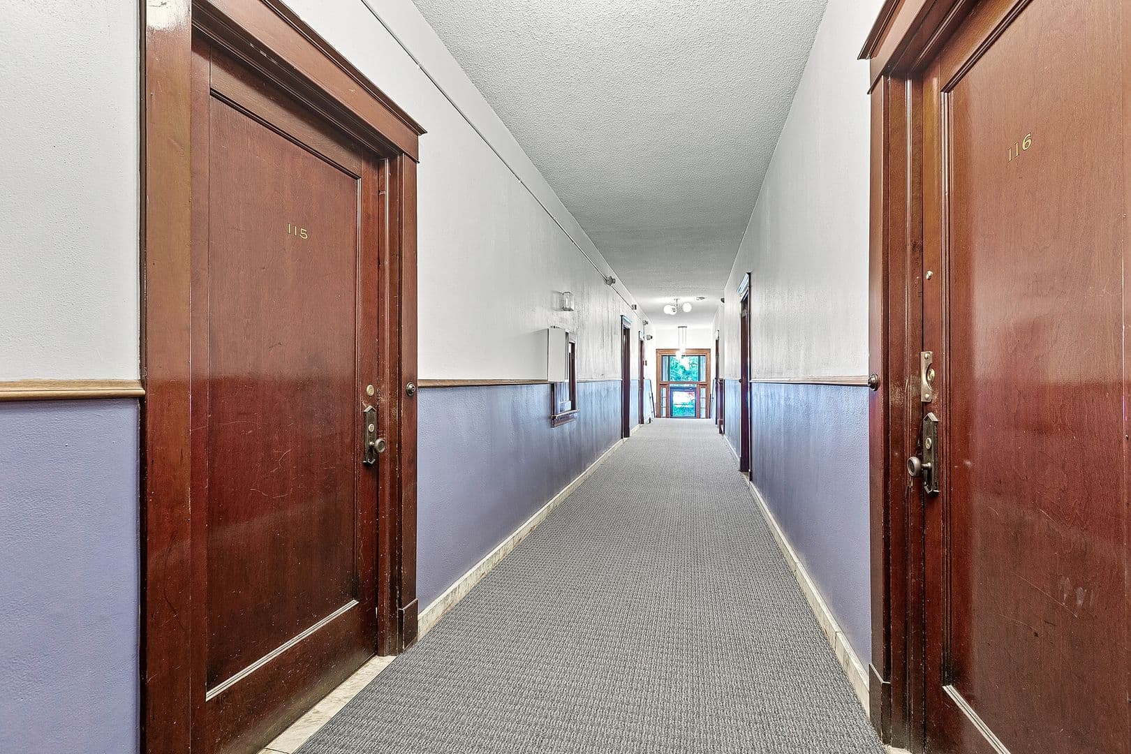 Minneapolis Apartment: 127 W Grant St