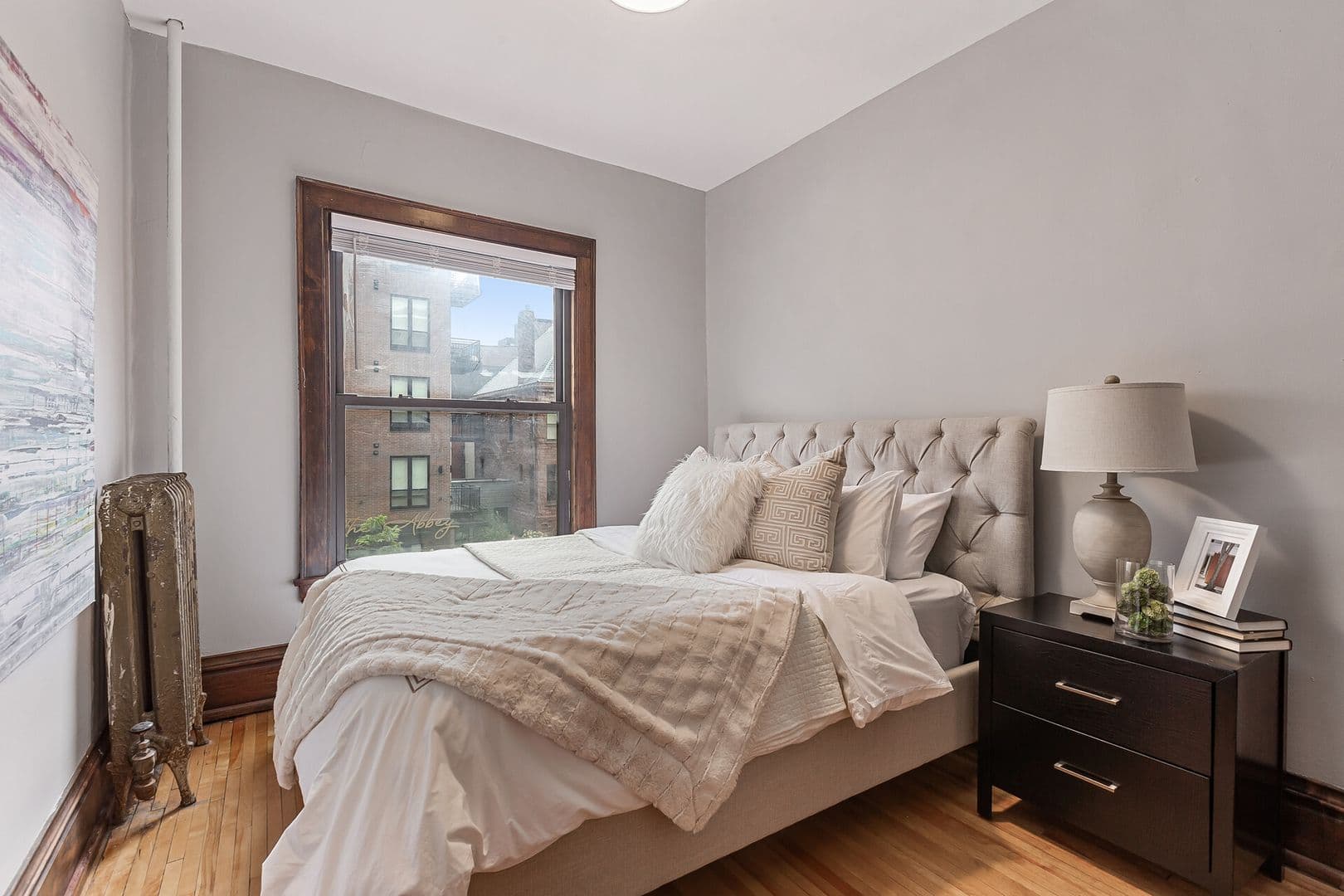 Minneapolis Apartment: 32 Spruce Pl