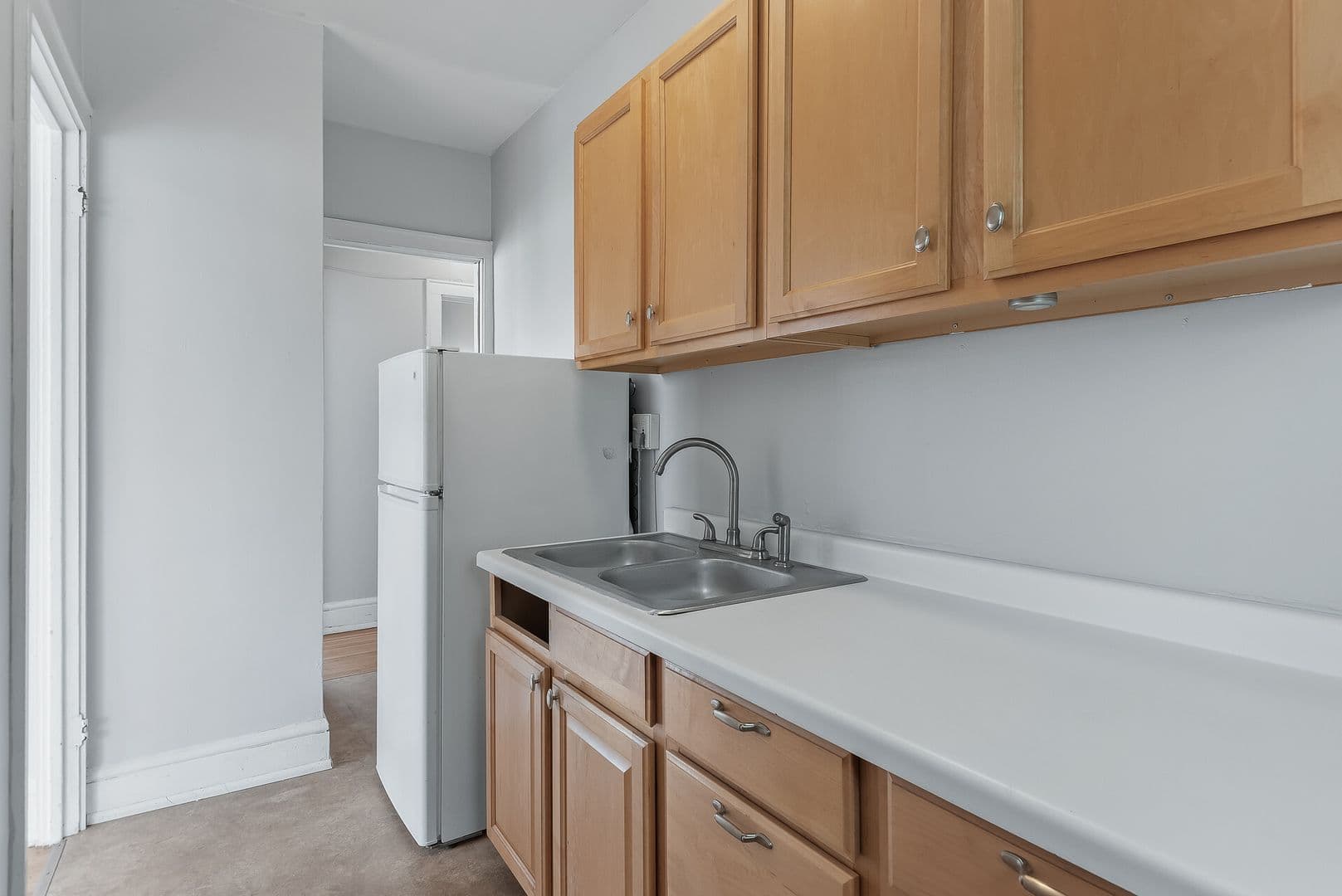 Minneapolis Apartment: 214 Oak Grove St