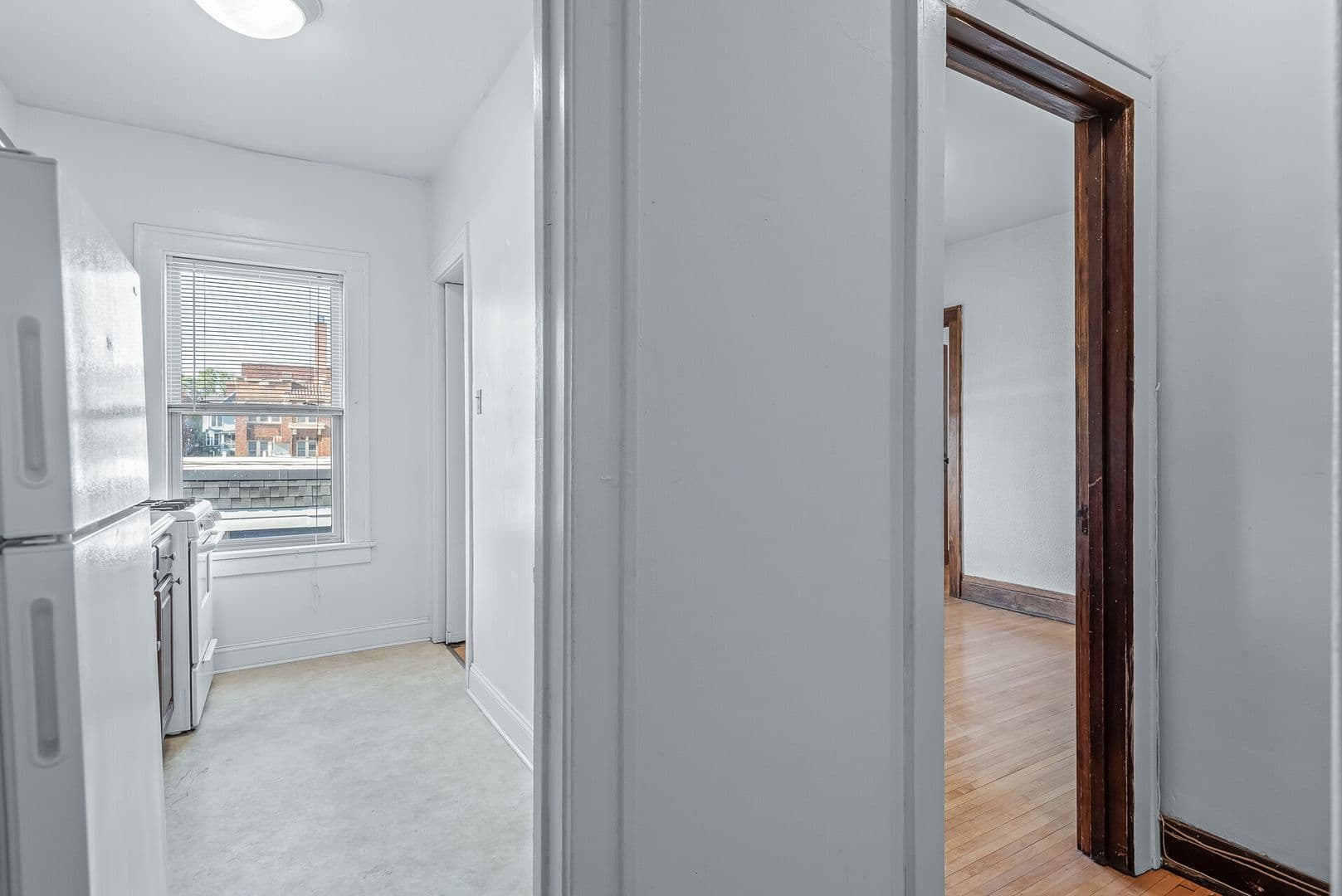 Minneapolis Apartment: 2219 Garfield Ave