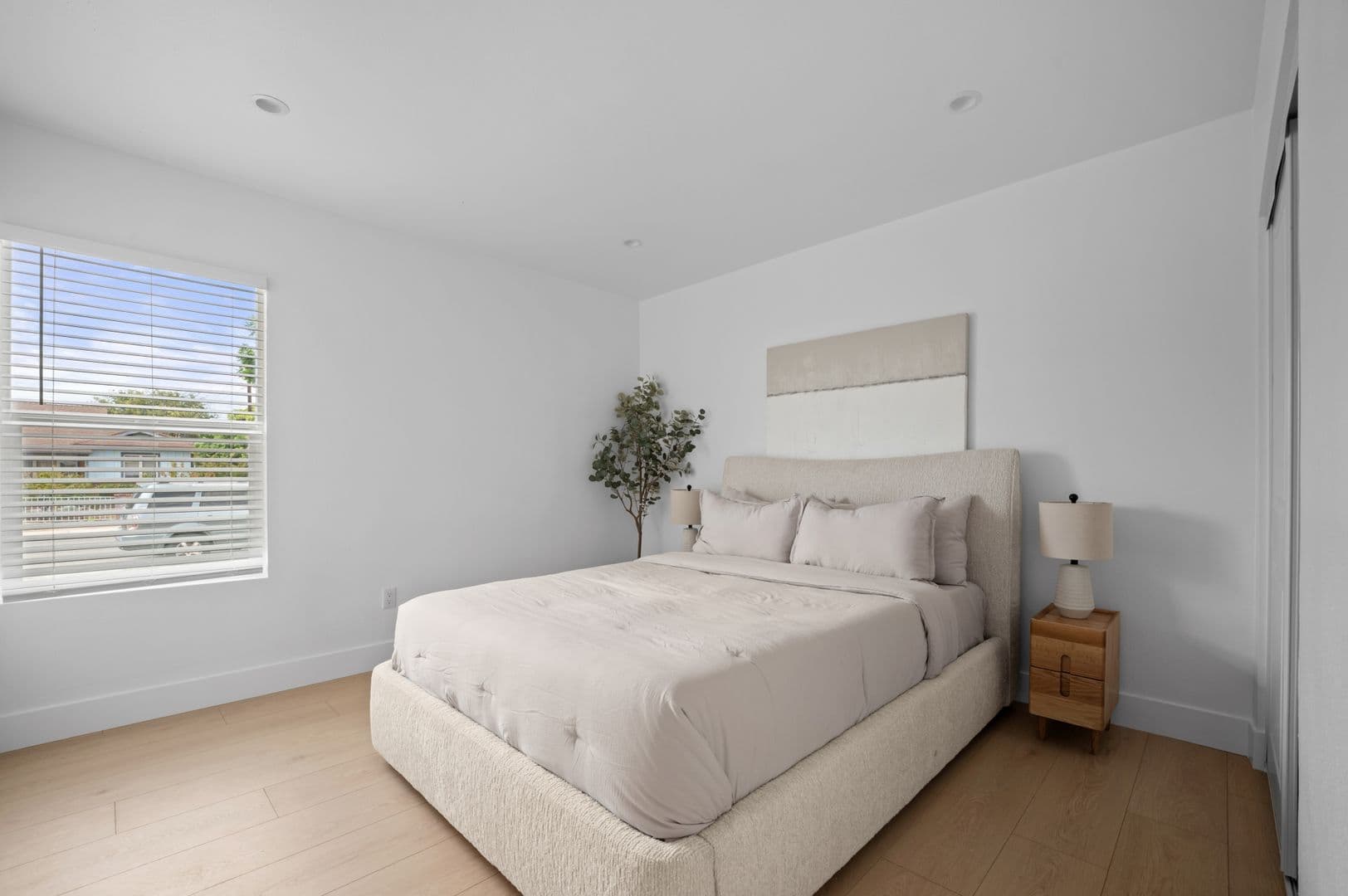 Garden Grove House: 13232 Newell St