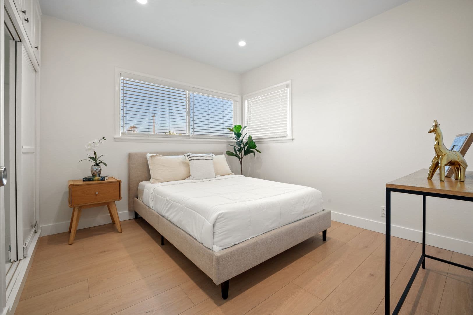 Garden Grove House: 13352 Kelly St.