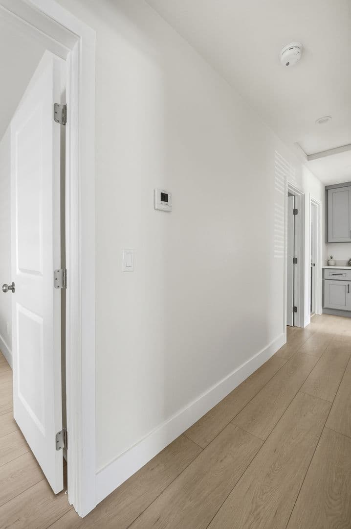 Long Beach House: 345 E Janice St.