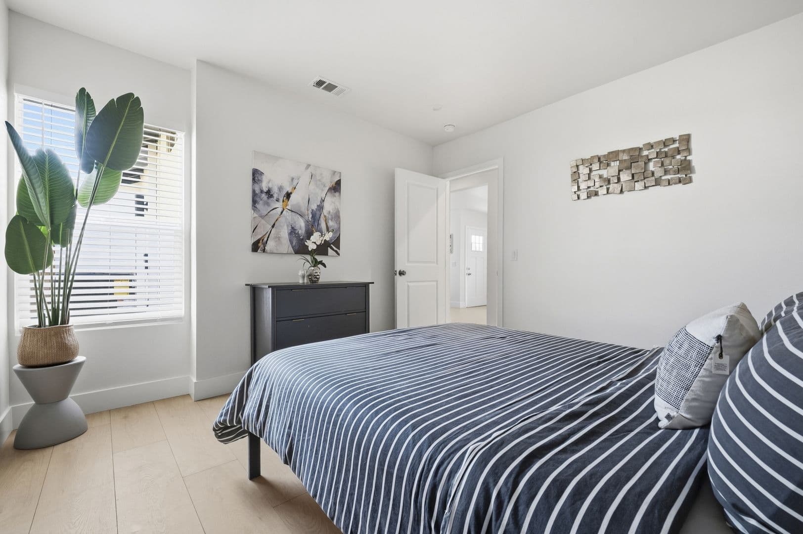 Long Beach House: 345 E Janice St.