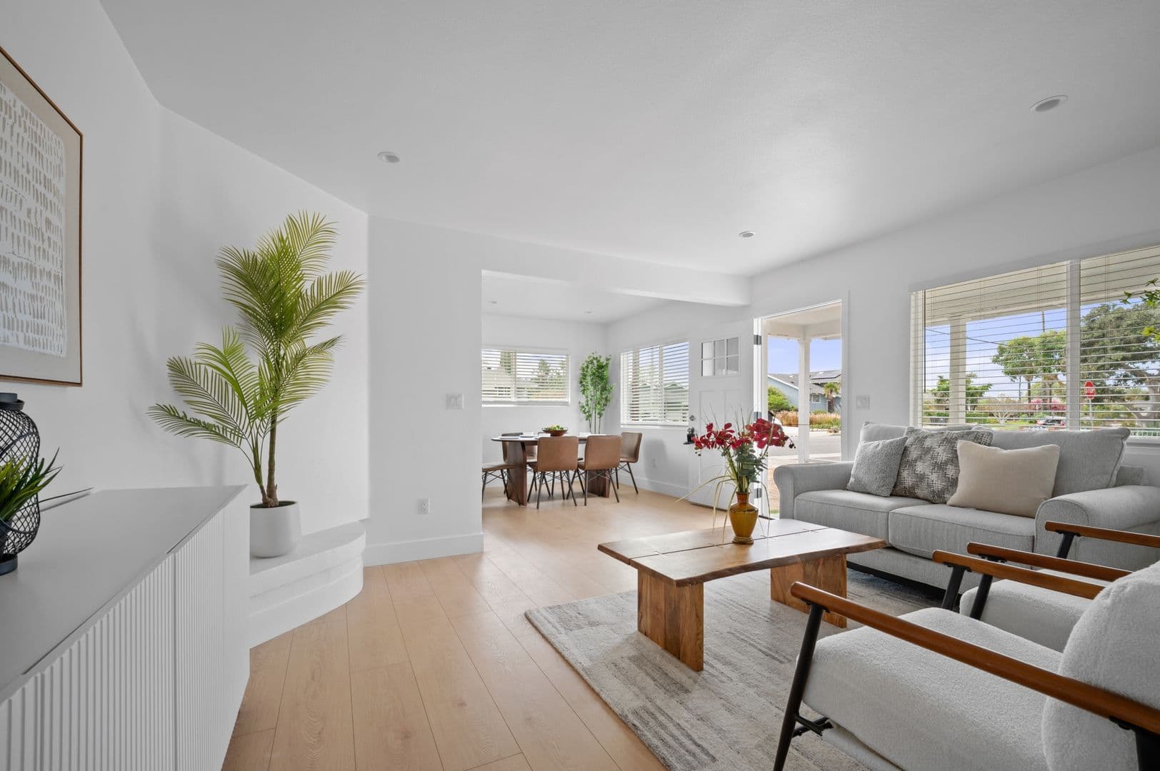 Garden Grove House: 13232 Newell St
