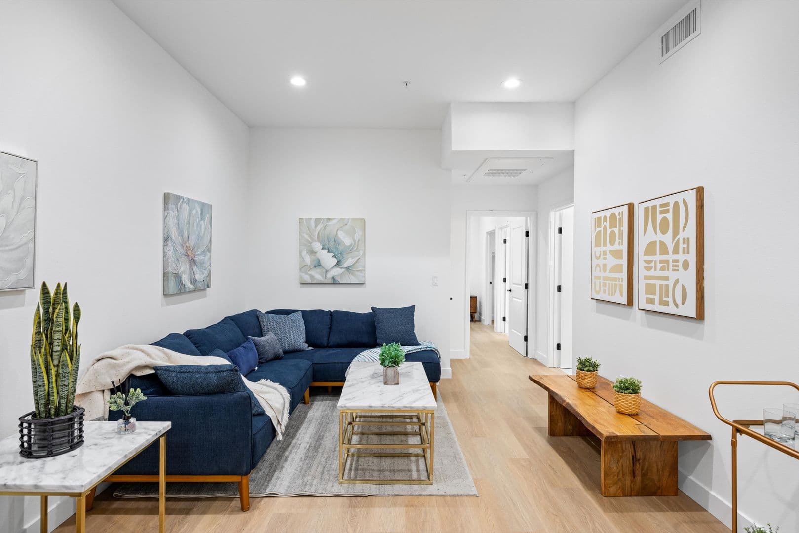 Whittier Apartment: 13857 Leffingwell Rd