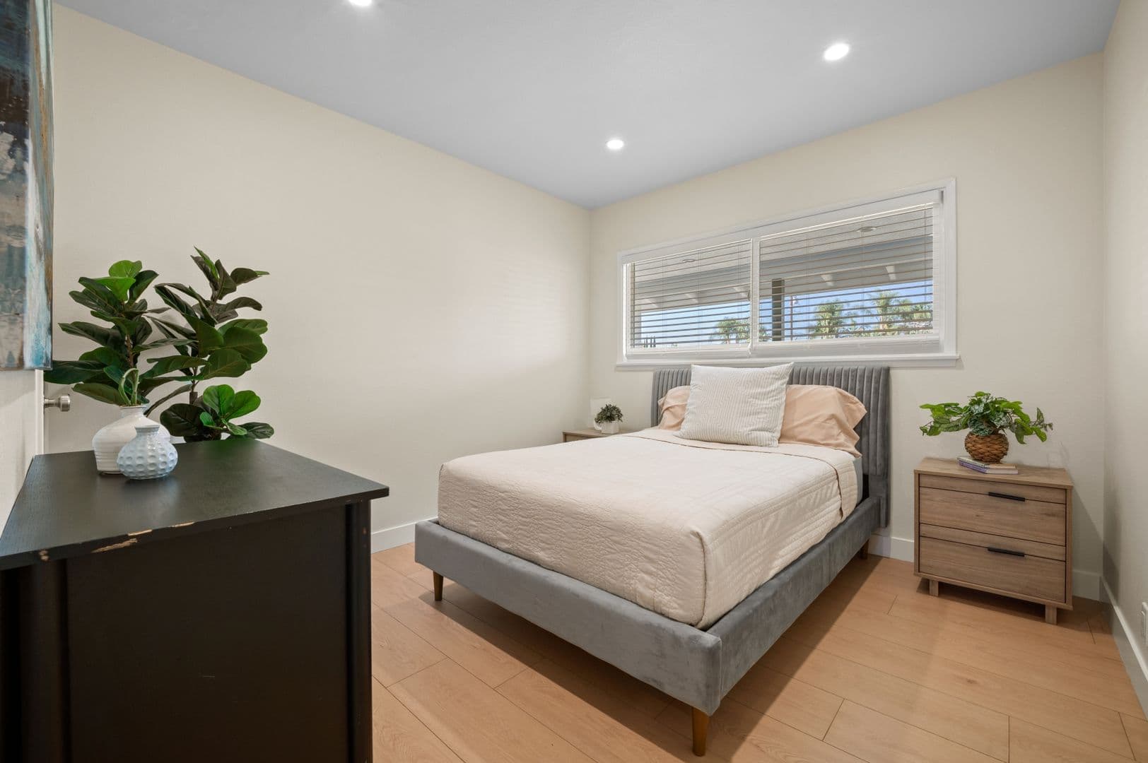 Garden Grove House: 13352 Kelly St.