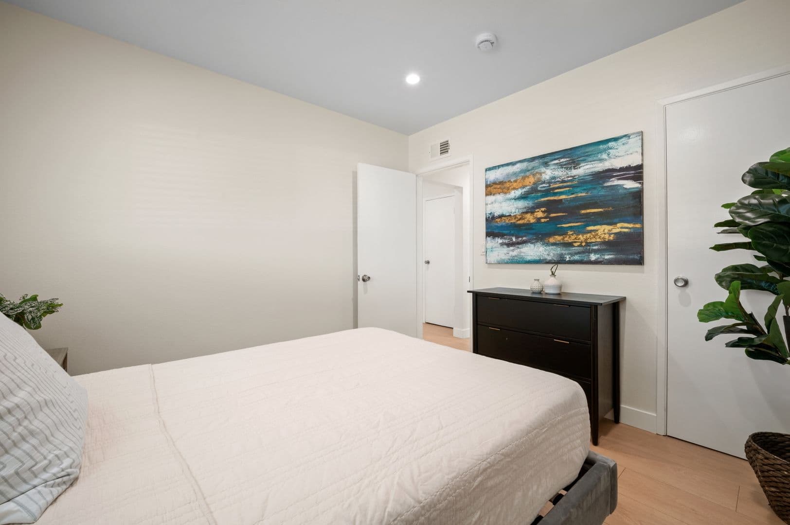 Garden Grove House: 13352 Kelly St.
