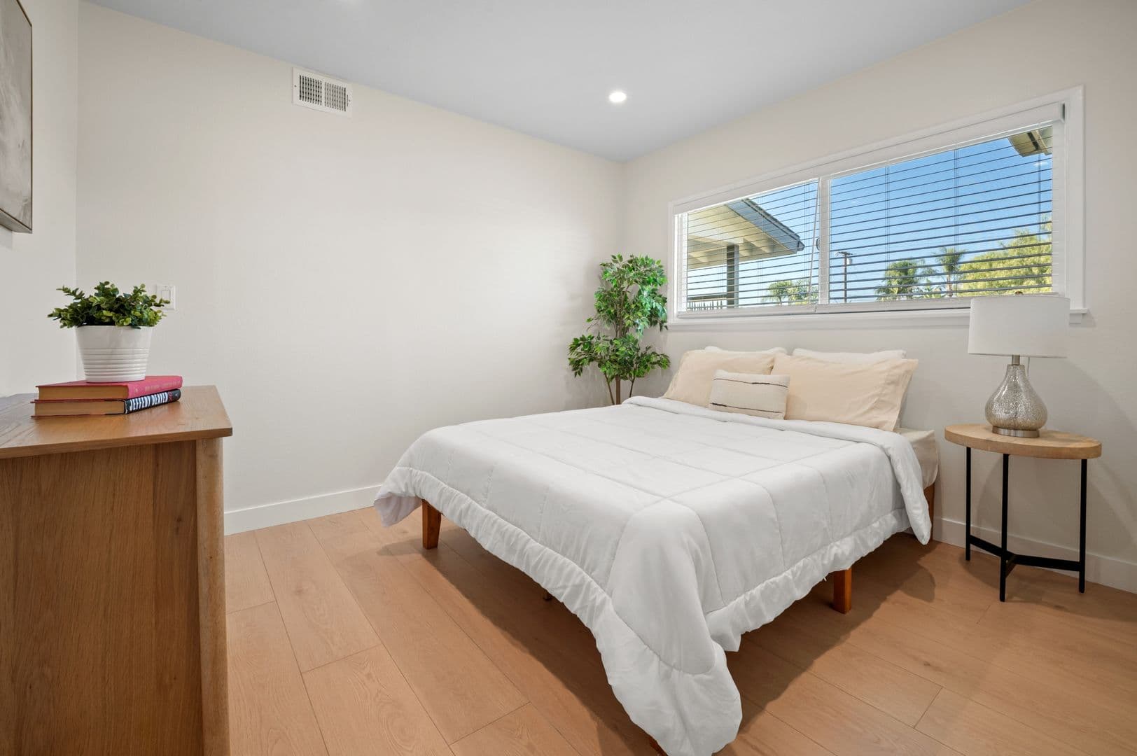 Garden Grove House: 13352 Kelly St.