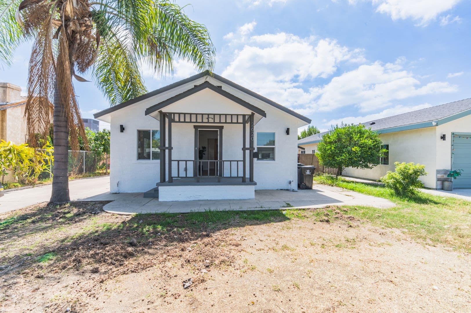 Fullerton House: 2620 W Olive Ave