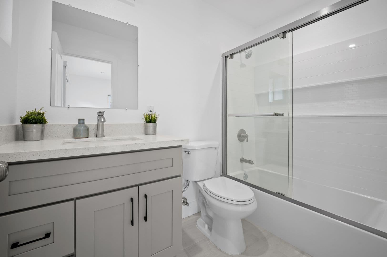 Garden Grove House: 13232 Newell St
