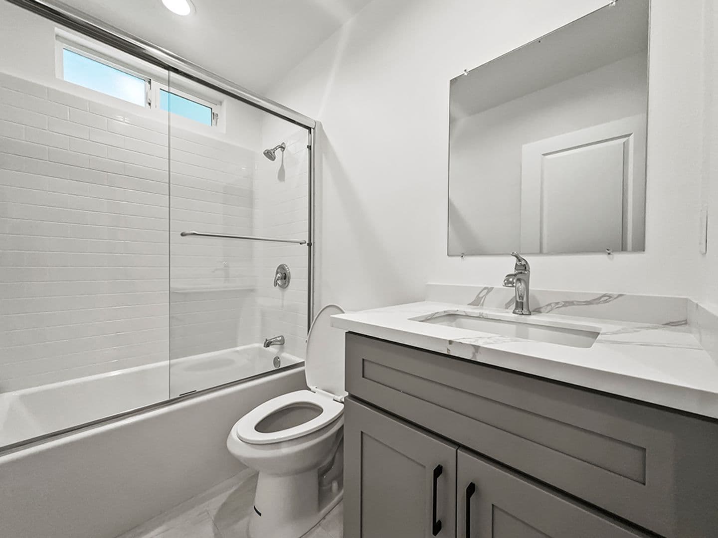 Garden Grove House: 12301 Flint Pl