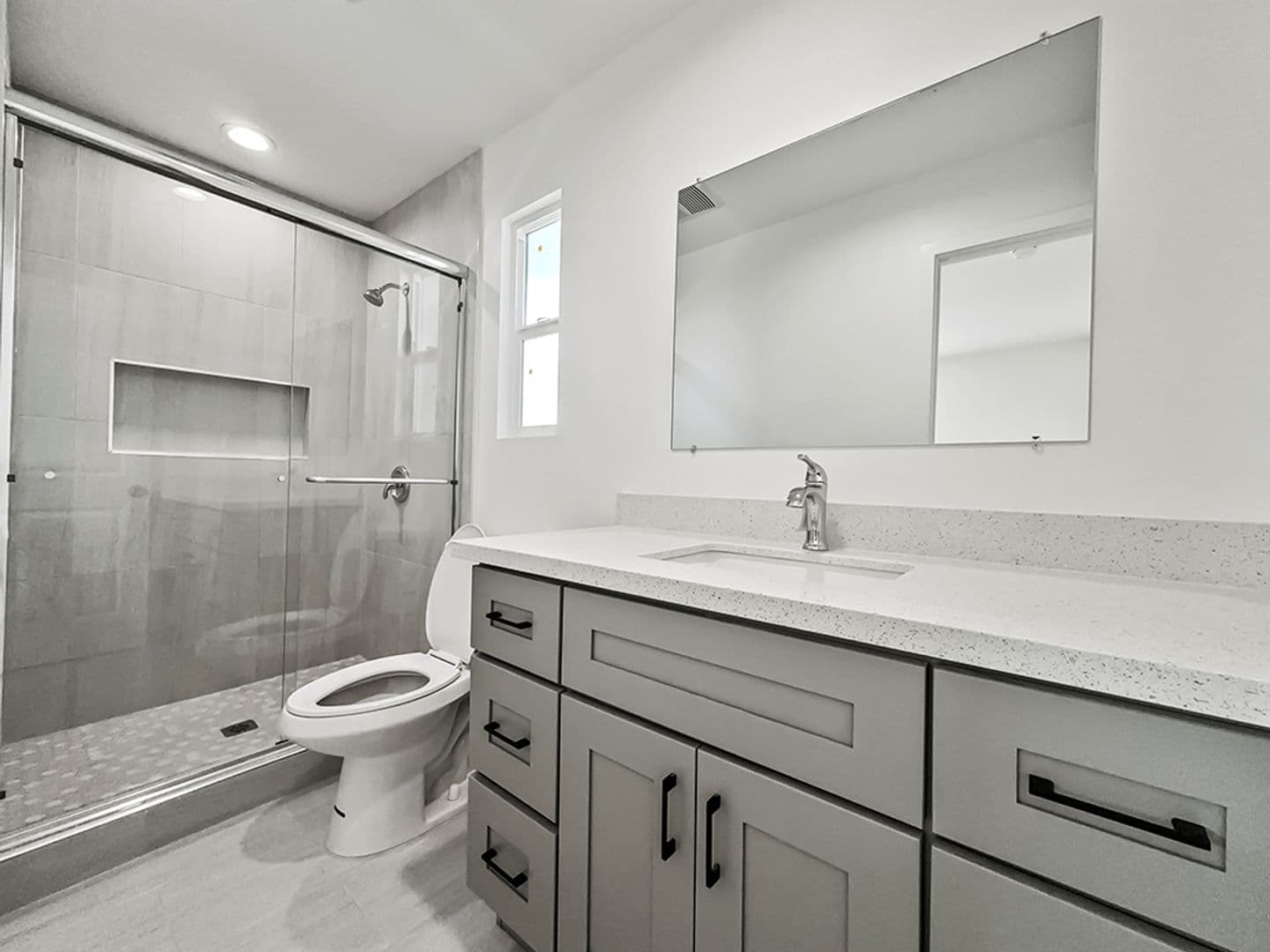 Garden Grove House: 12301 Flint Pl