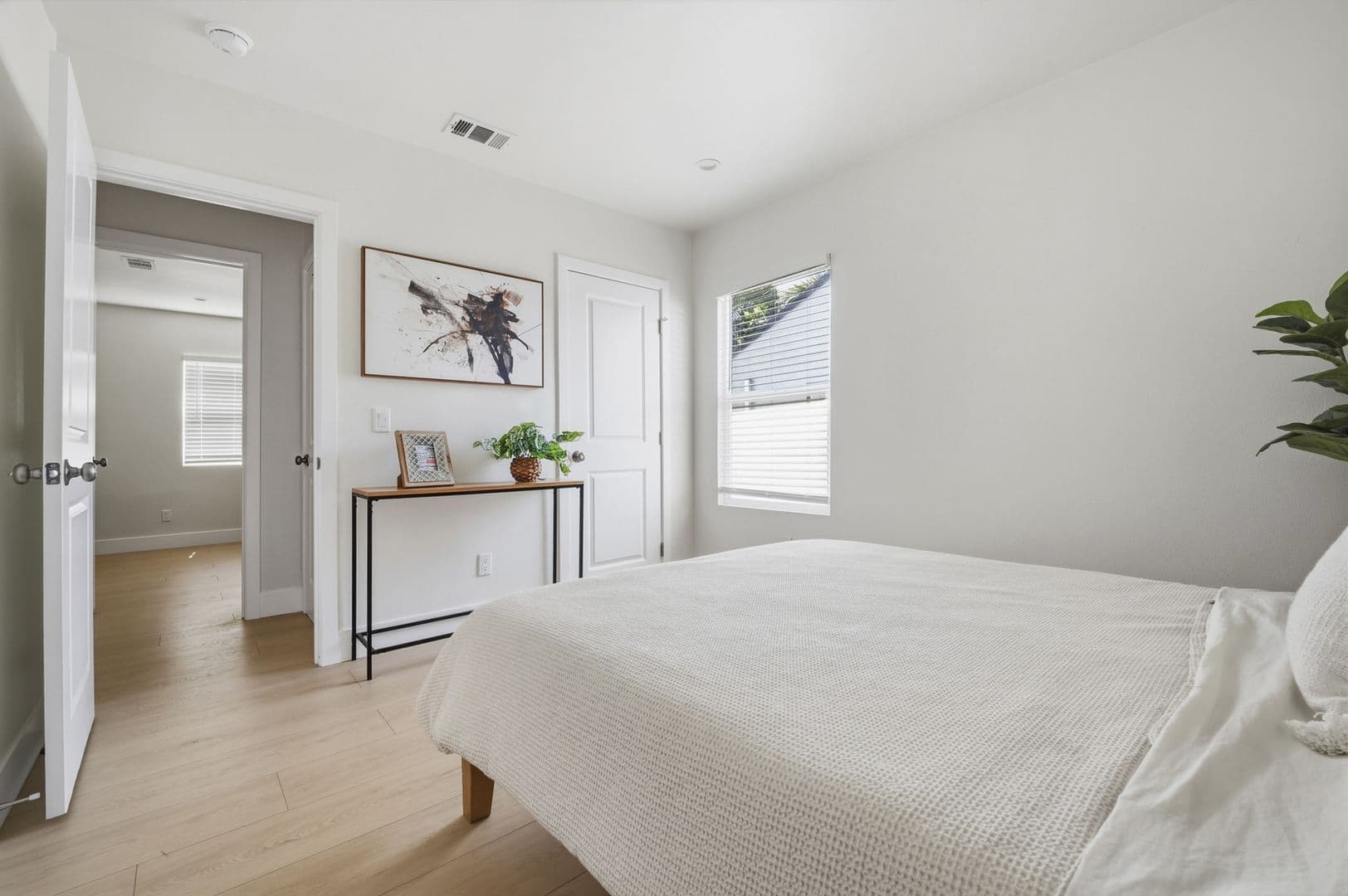 Long Beach House: 345 E Janice St.
