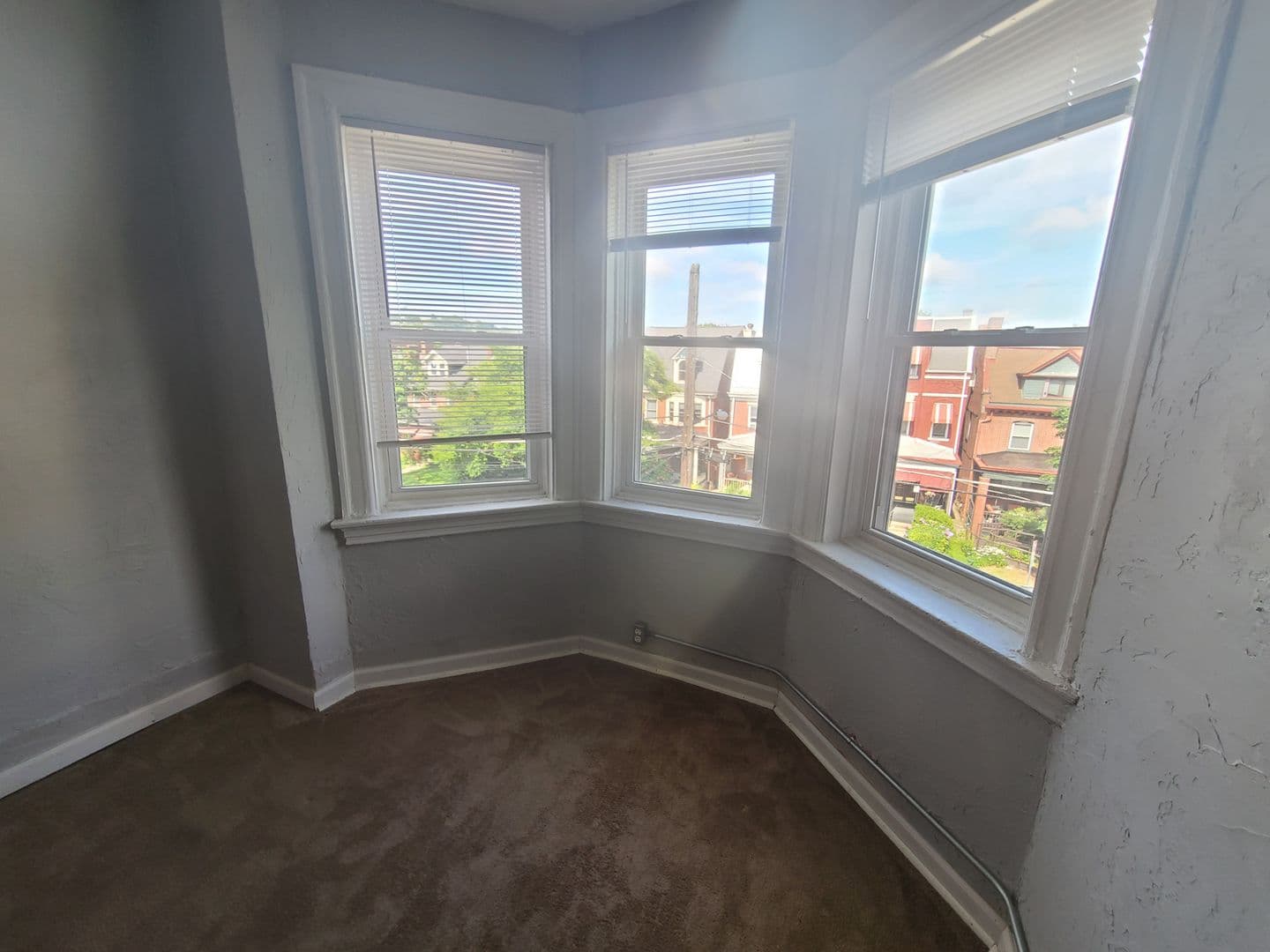 Pittsburgh Apartment: 225 South Millvale Avenue