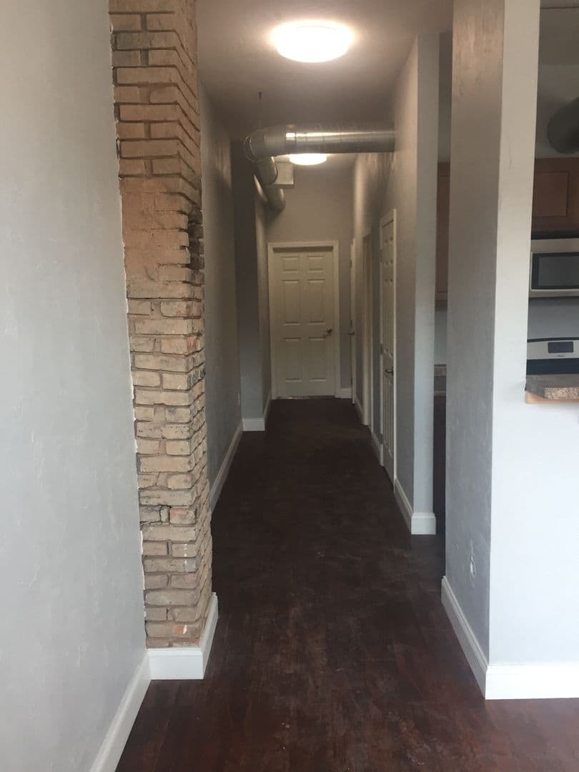 Pittsburgh Apartment: 1021 East Carson Street