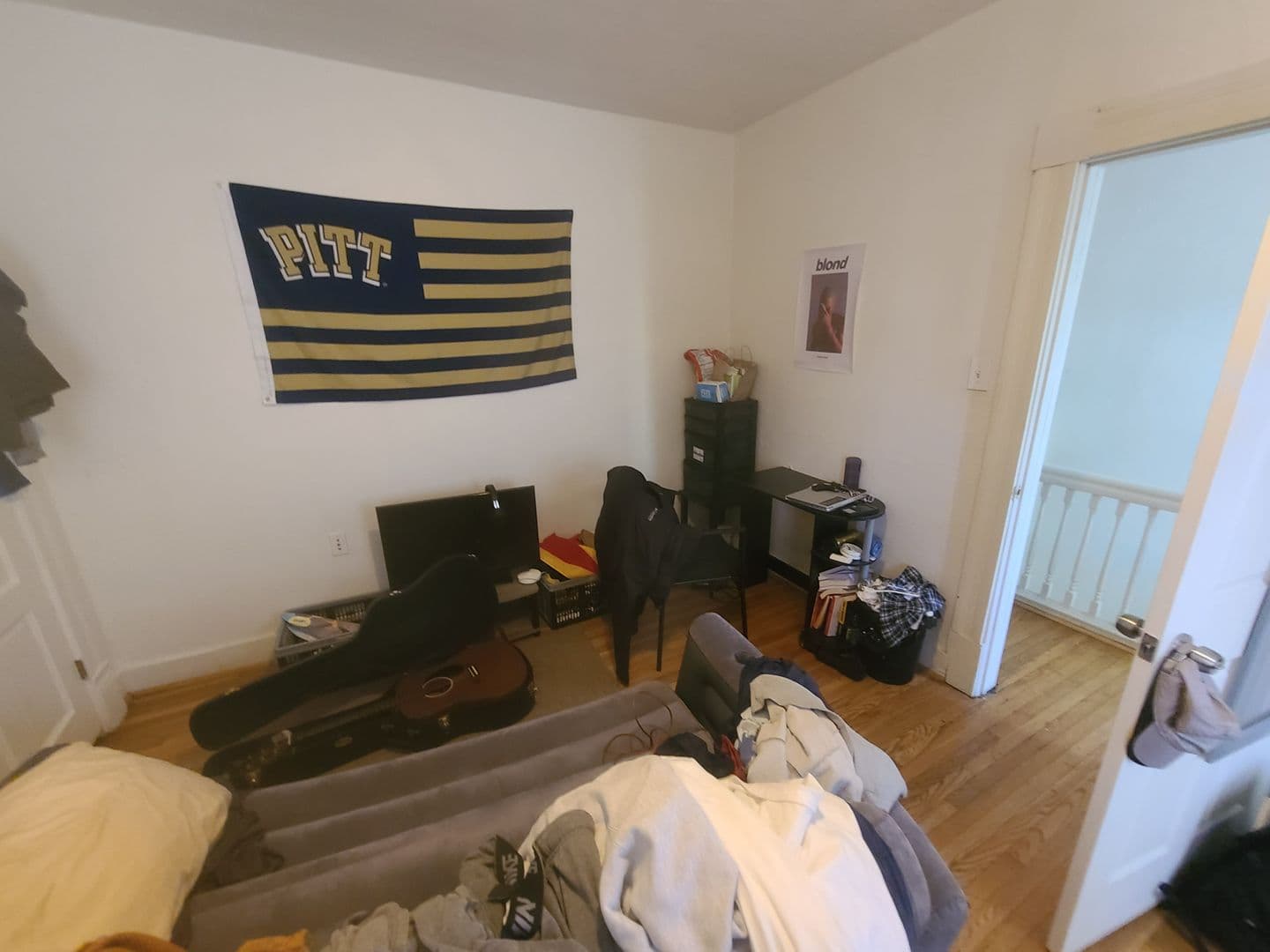 Pittsburgh Apartment: 3457 Ward Street