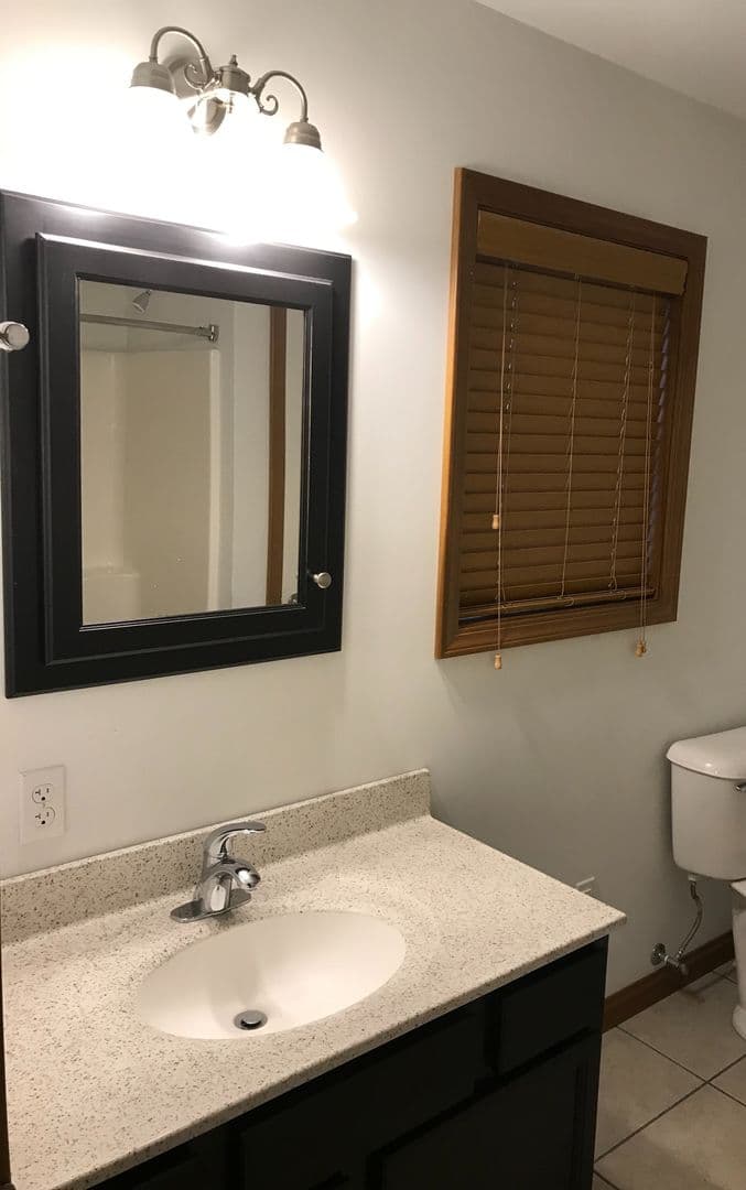 Greensburg Apartment: 112 College Avenue