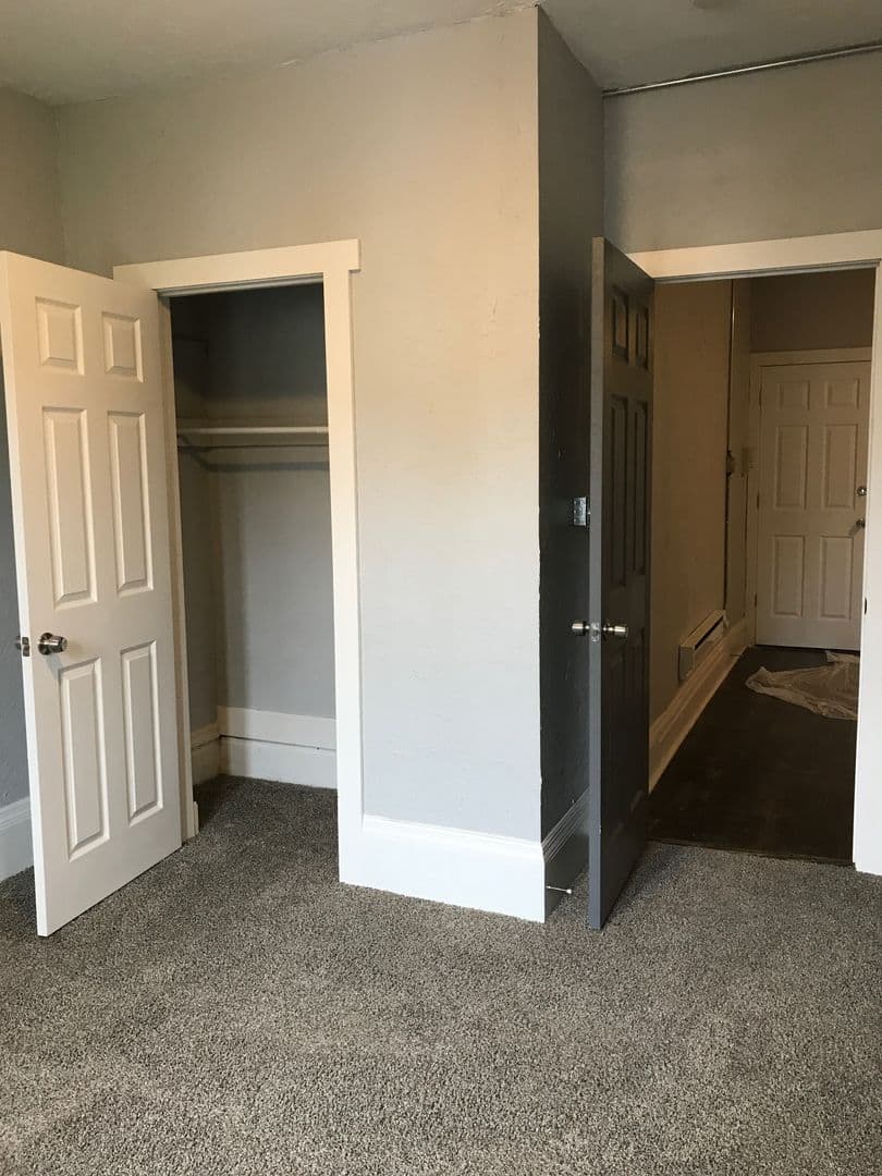 Pittsburgh Apartment: 225 South Millvale Avenue
