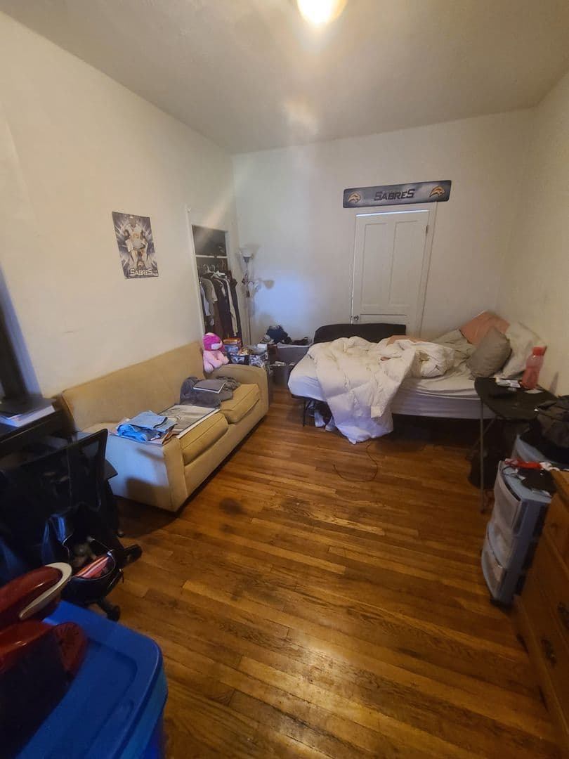 Pittsburgh Apartment: 3457 Ward Street