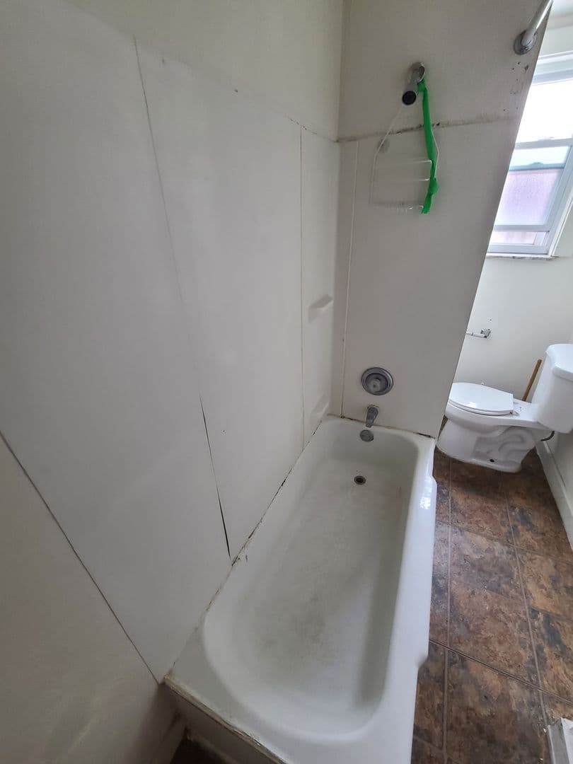 Pittsburgh Apartment: 4521 Centre Avenue