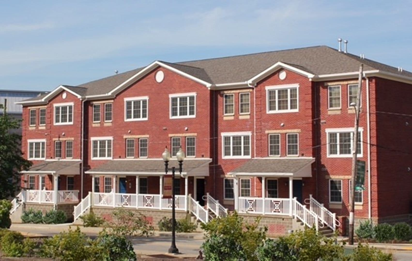 Greensburg Apartment: 112 College Avenue