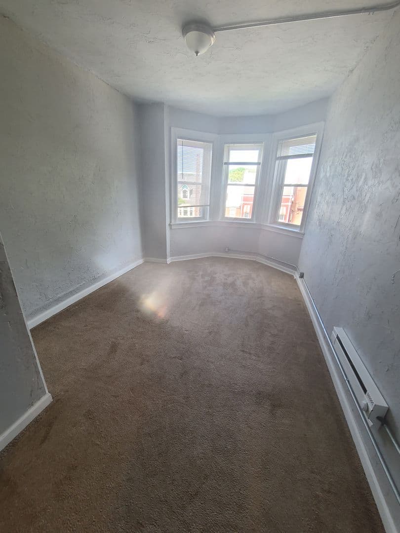Pittsburgh Apartment: 225 South Millvale Avenue
