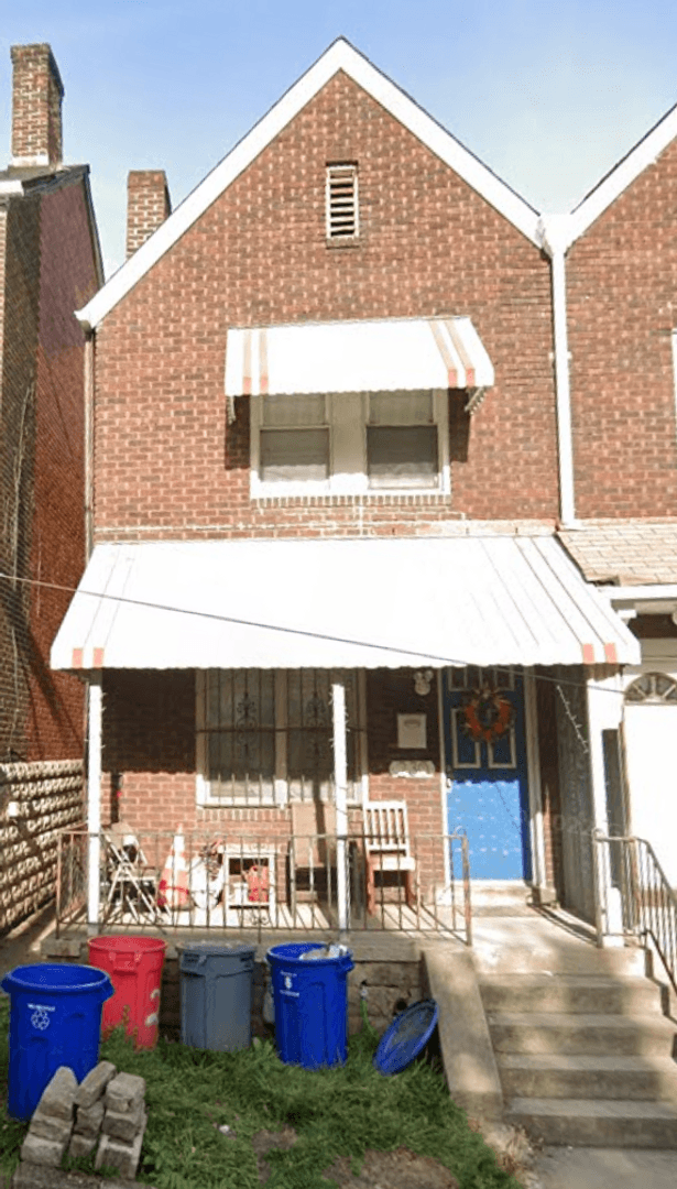 Pittsburgh House: 230 Chesterfield Road