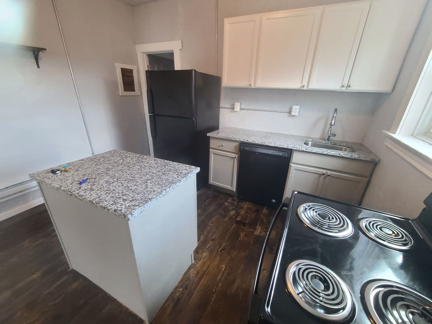 Pittsburgh Apartment: 225 South Millvale Avenue