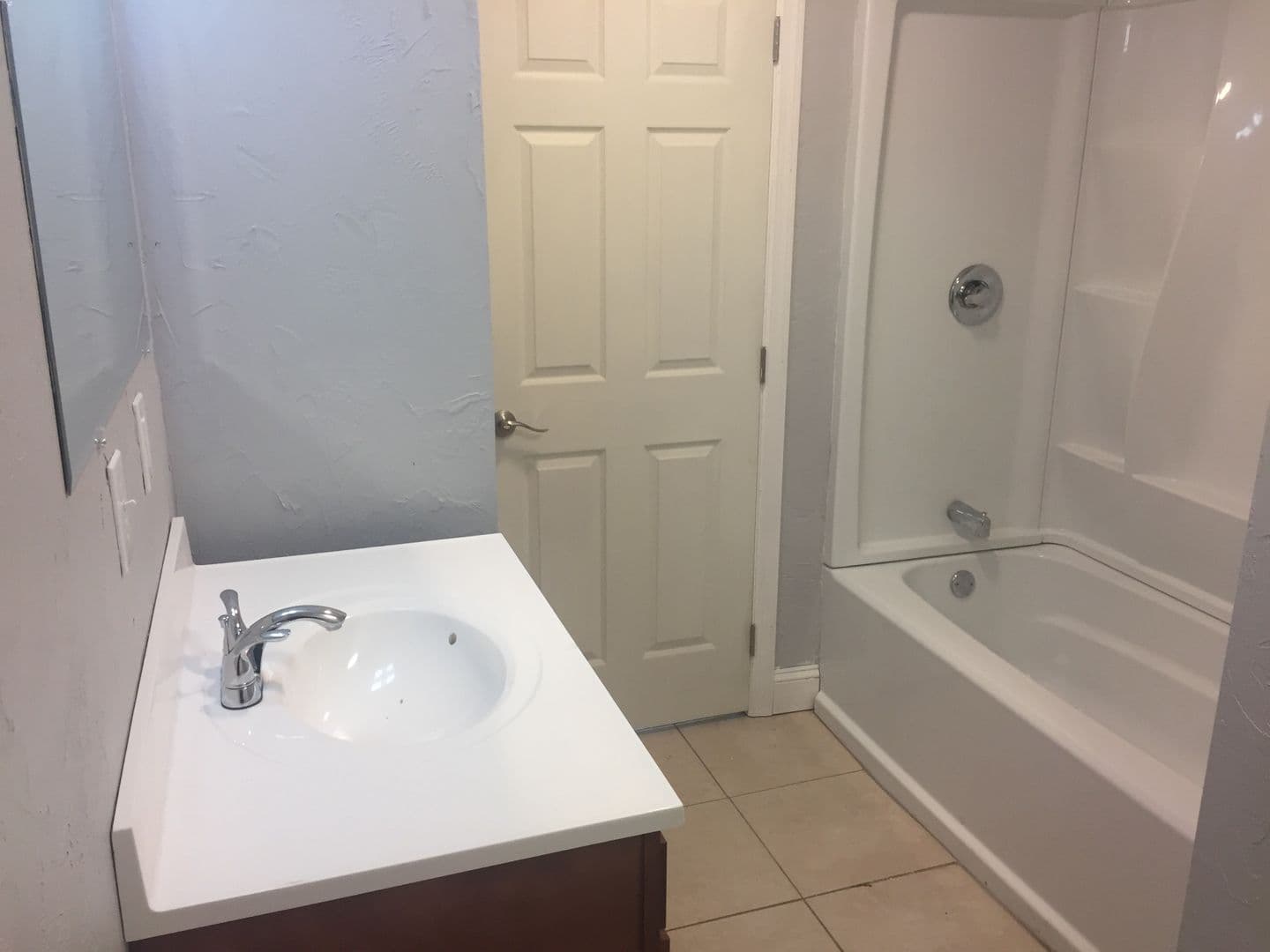 Pittsburgh Apartment: 1021 East Carson Street