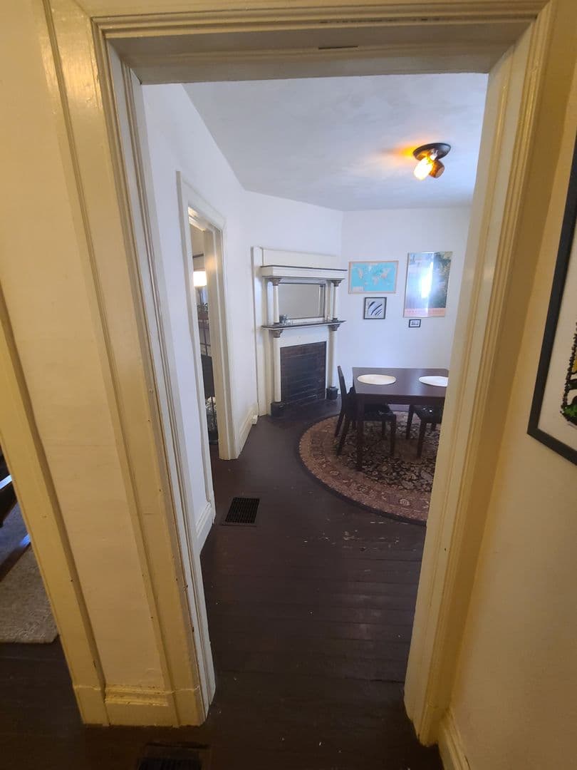 Pittsburgh Apartment: 405 McKee Place