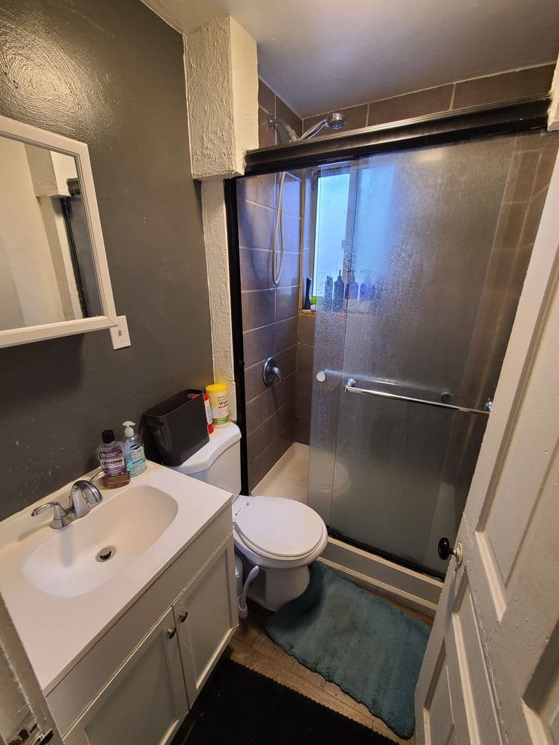 Pittsburgh House: 311 Lawn Street