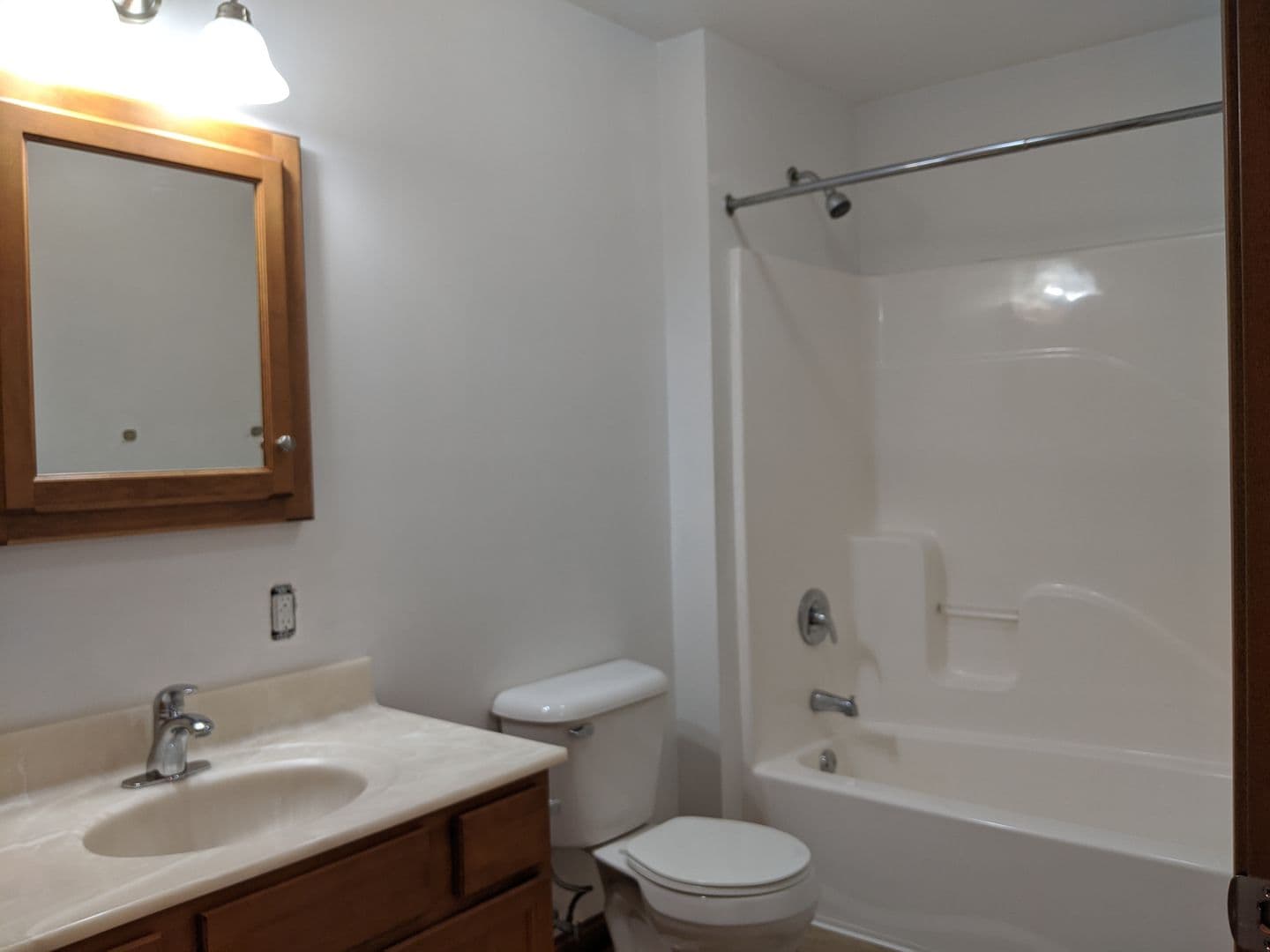California Apartment: 456 Second Street