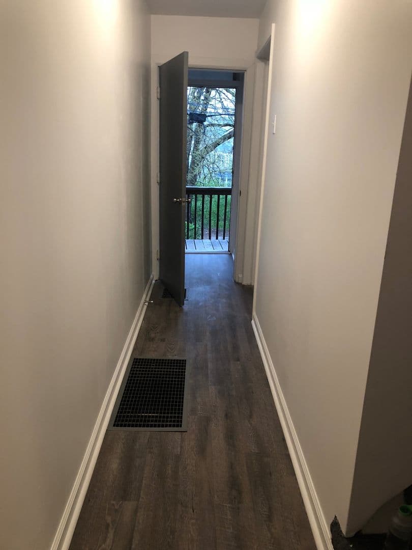 Pittsburgh House: 311 Lawn Street