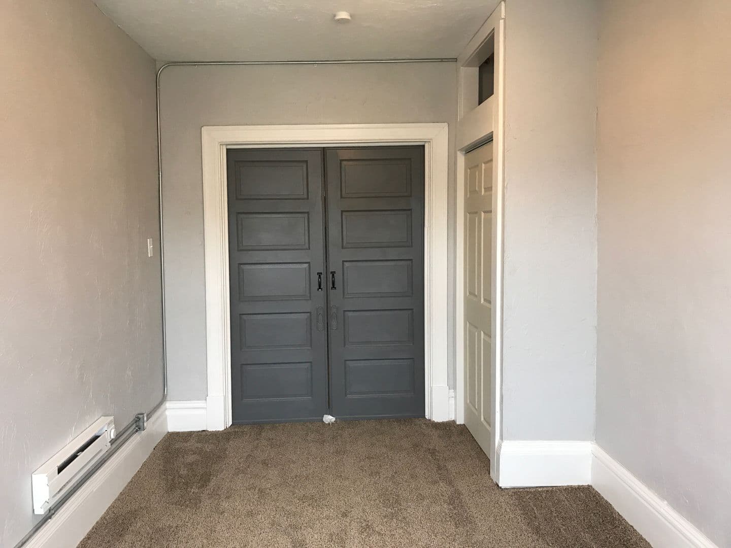 Pittsburgh Apartment: 225 South Millvale Avenue